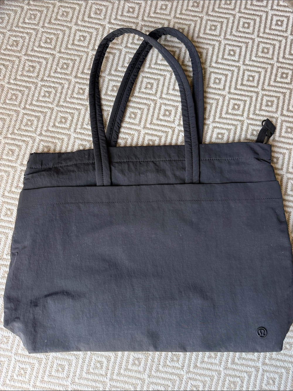 lululemon athletica Black Tote Bag - Picture 6 of 8